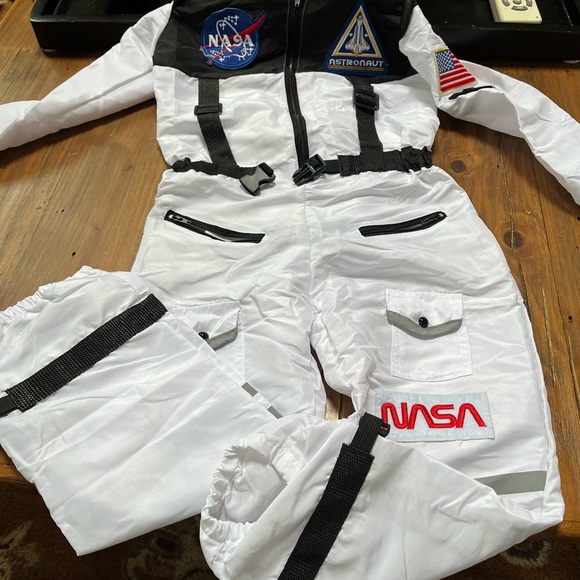 Spooktacular Creations Astronaut Costume- Size Small. - Picture 4 of 13